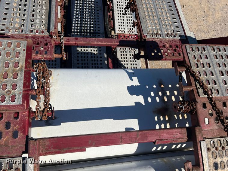 image for item HX9928 2007 Peterbilt 340  car carrier truck