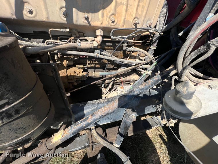 image for item IA9013 1987 Kenworth T600  semi truck