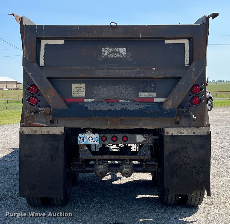 image for item IA9151 2002 Travis  end dump trailer