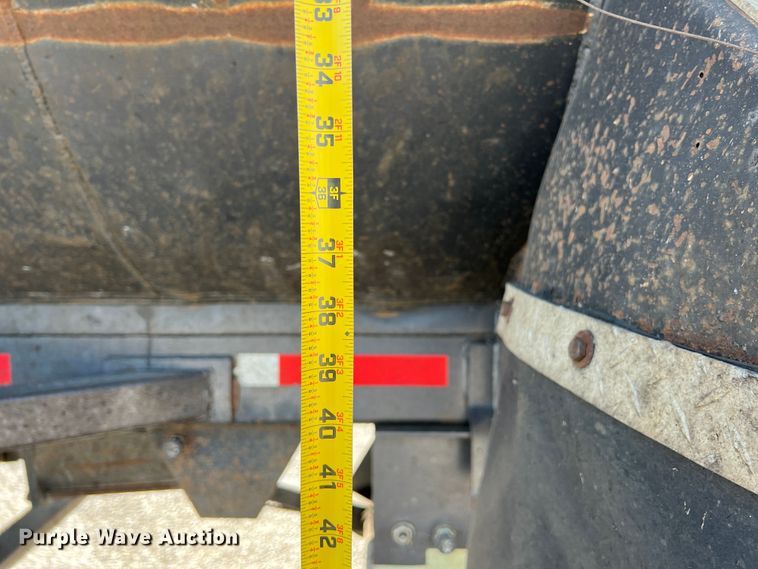 image for item IA9151 2002 Travis  end dump trailer