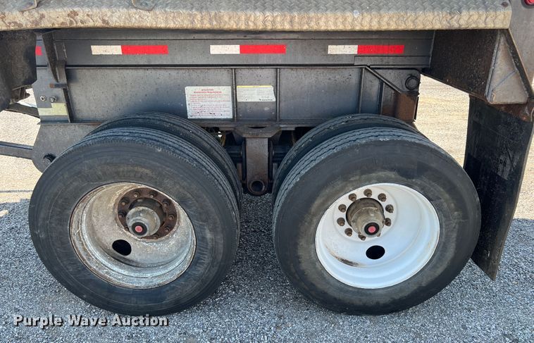 image for item IA9151 2002 Travis  end dump trailer
