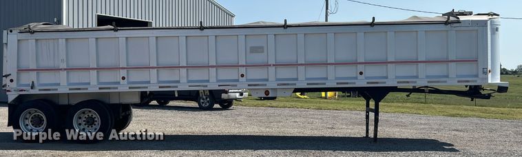 image for item IA9152 2005 Travis  end dump trailer