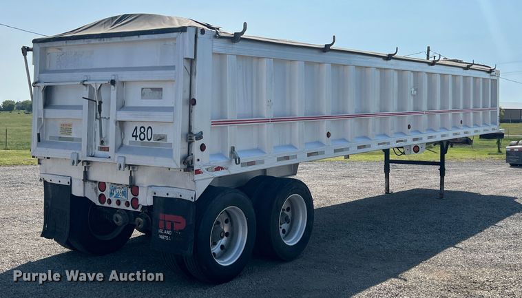 image for item IA9152 2005 Travis  end dump trailer