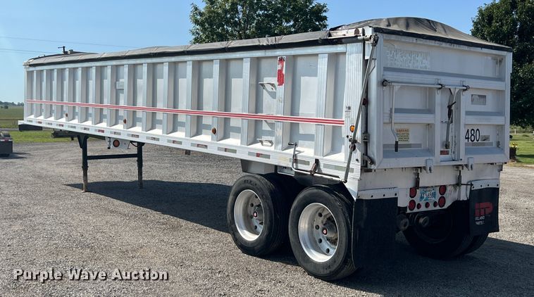 image for item IA9152 2005 Travis  end dump trailer