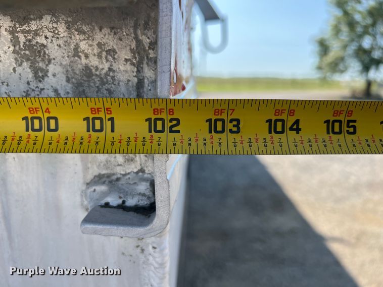 image for item IA9152 2005 Travis  end dump trailer