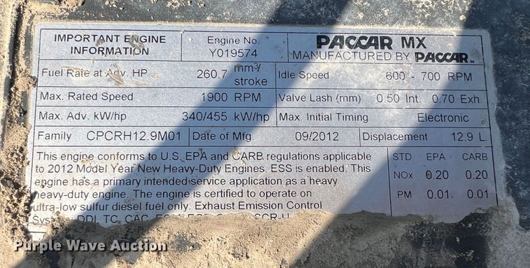 image for item IA9153 2014 Peterbilt 386  semi truck