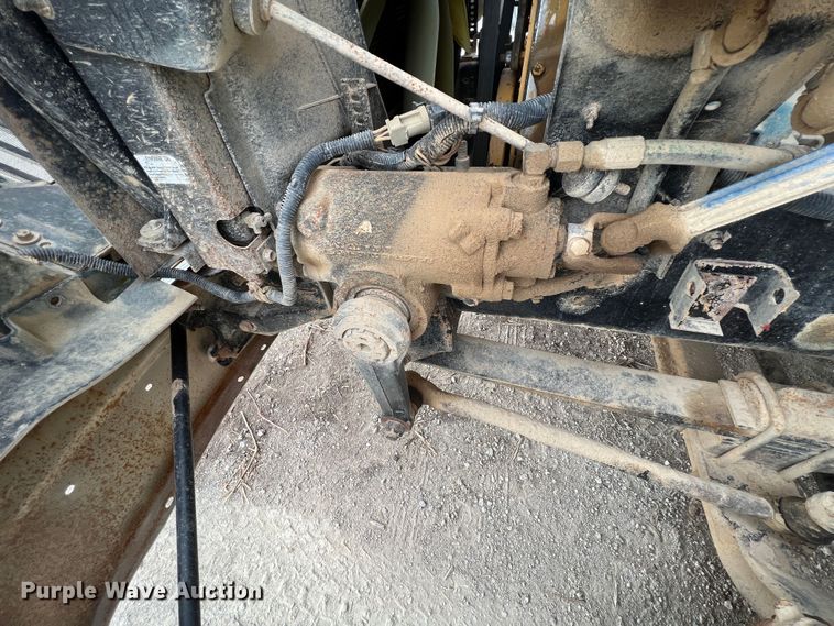 image for item IA9164 2001 International 9200i  semi truck