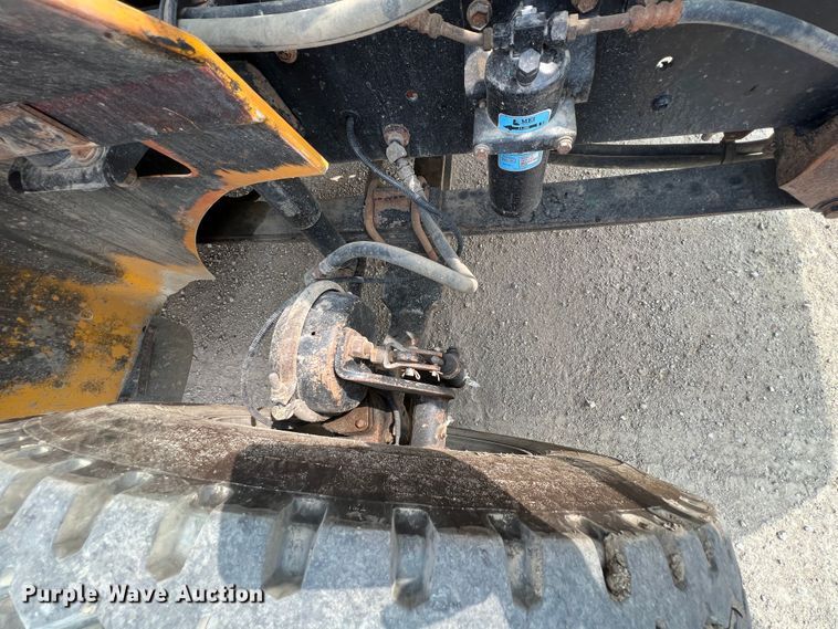 image for item IA9165 2001 International 9200i  semi truck