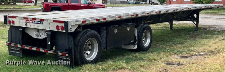 image for item IA9211 2016 Great Dane  flatbed trailer