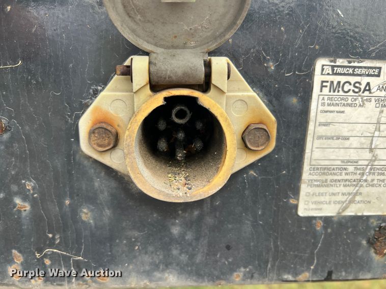 image for item IA9211 2016 Great Dane  flatbed trailer