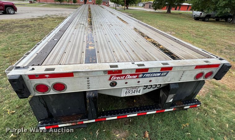 image for item IA9211 2016 Great Dane  flatbed trailer