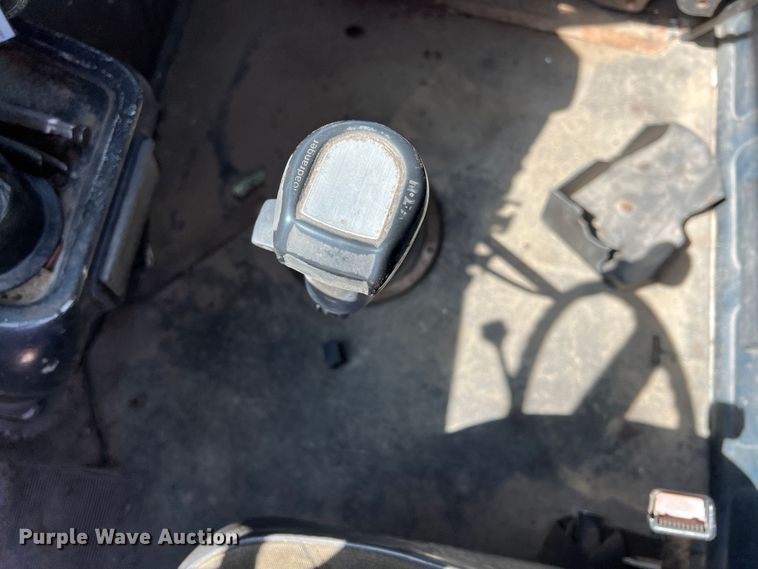 image for item IA9227 1991 White GMC WIA  semi truck