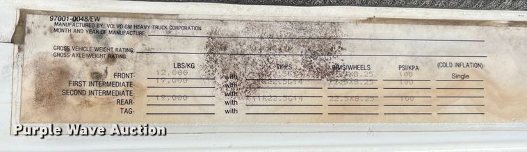 image for item IA9227 1991 White GMC WIA  semi truck