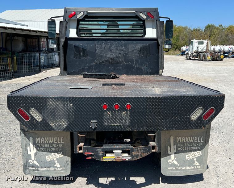 image for item IA9232 2007 International 4300  flatbed truck