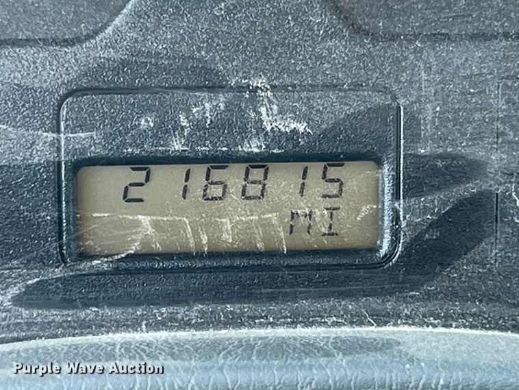 image for item IA9232 2007 International 4300  flatbed truck