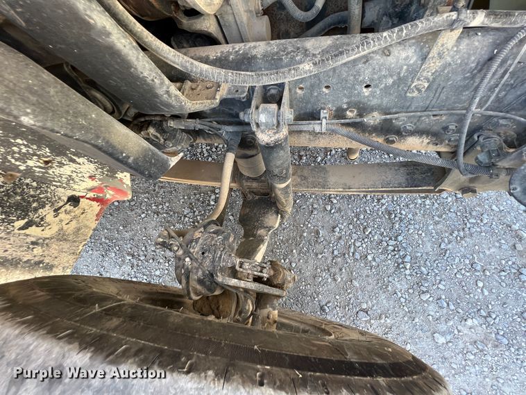 image for item IA9232 2007 International 4300  flatbed truck