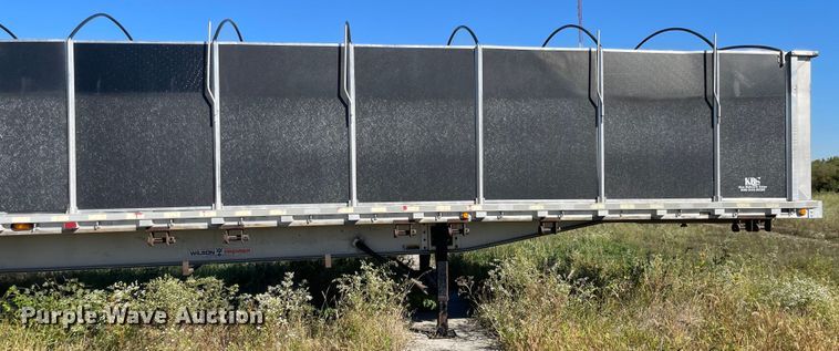 image for item JD9339 2006 Wilson ACF300  flatbed trailer