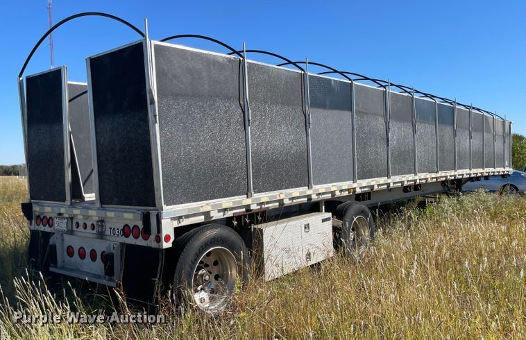 image for item JD9339 2006 Wilson ACF300  flatbed trailer