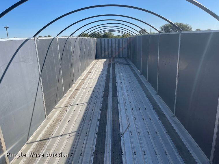 image for item JD9339 2006 Wilson ACF300  flatbed trailer