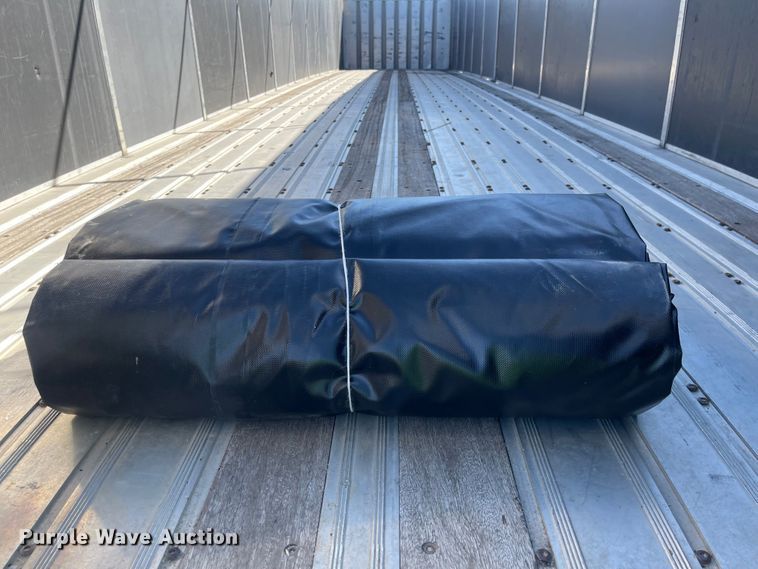 image for item JD9339 2006 Wilson ACF300  flatbed trailer