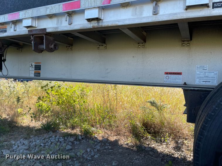 image for item JD9339 2006 Wilson ACF300  flatbed trailer