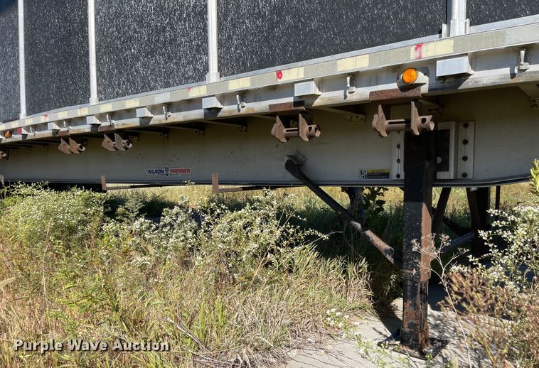 image for item JD9339 2006 Wilson ACF300  flatbed trailer