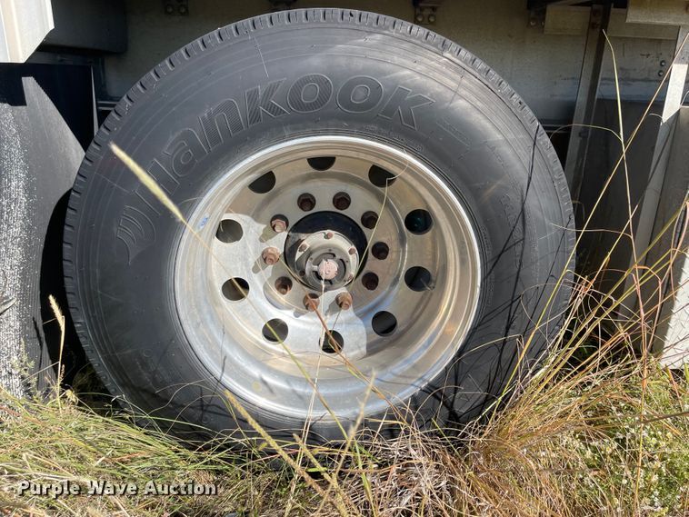 image for item JD9339 2006 Wilson ACF300  flatbed trailer