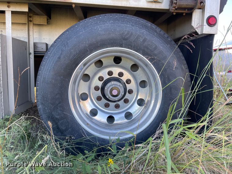 image for item JD9339 2006 Wilson ACF300  flatbed trailer