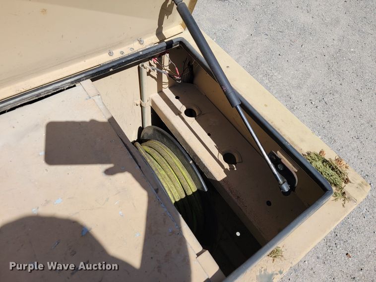 image for item JL9357 1994 Stewart & Stevenson M-1089  recovery truck