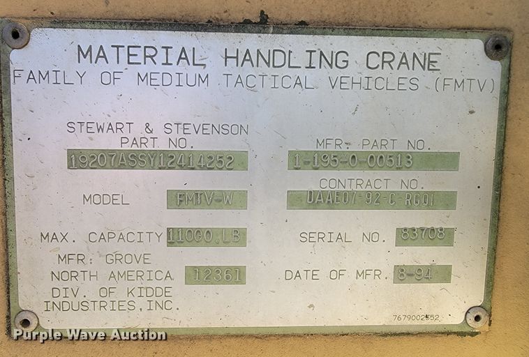 image for item JL9357 1994 Stewart & Stevenson M-1089  recovery truck