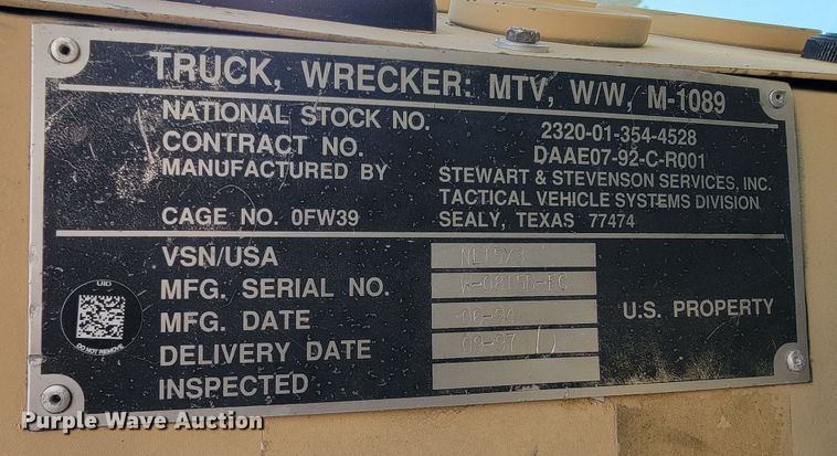 image for item JL9357 1994 Stewart & Stevenson M-1089  recovery truck