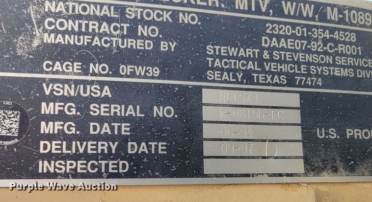 image for item JL9357 1994 Stewart & Stevenson M-1089  recovery truck