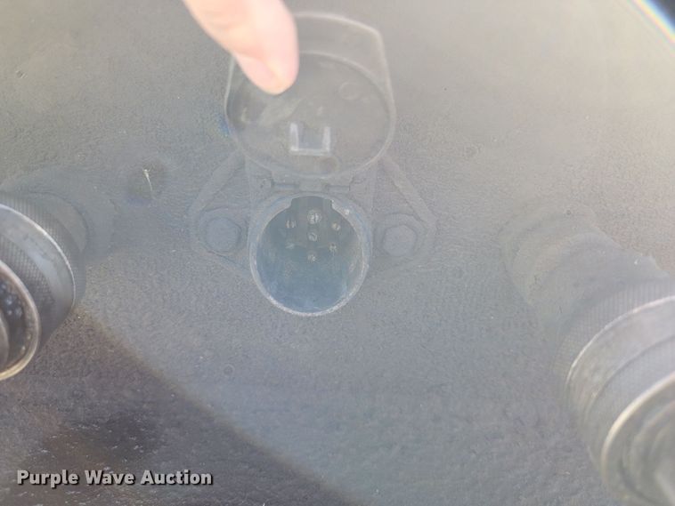 image for item JL9364 2003 Trail-Eze TE701  drop tilt deck equipment trailer