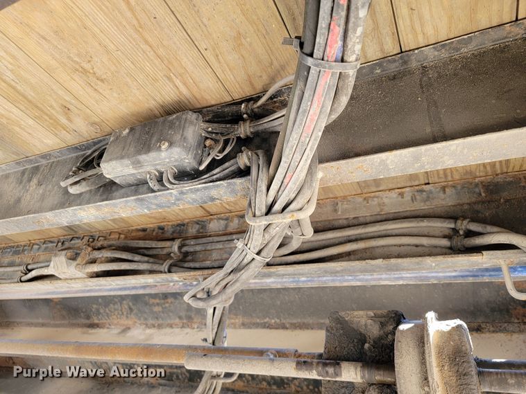 image for item JL9364 2003 Trail-Eze TE701  drop tilt deck equipment trailer