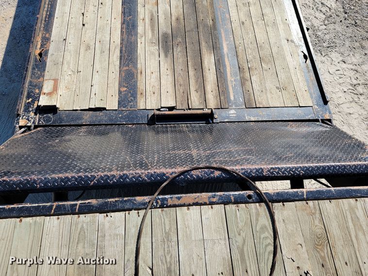 image for item JL9364 2003 Trail-Eze TE701  drop tilt deck equipment trailer