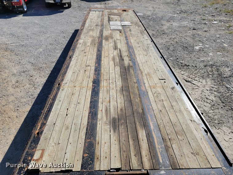 image for item JL9364 2003 Trail-Eze TE701  drop tilt deck equipment trailer