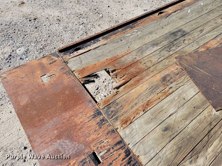 image for item JL9364 2003 Trail-Eze TE701  drop tilt deck equipment trailer