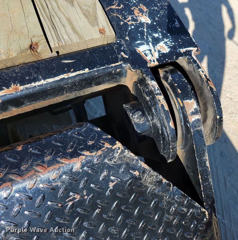 image for item JL9364 2003 Trail-Eze TE701  drop tilt deck equipment trailer