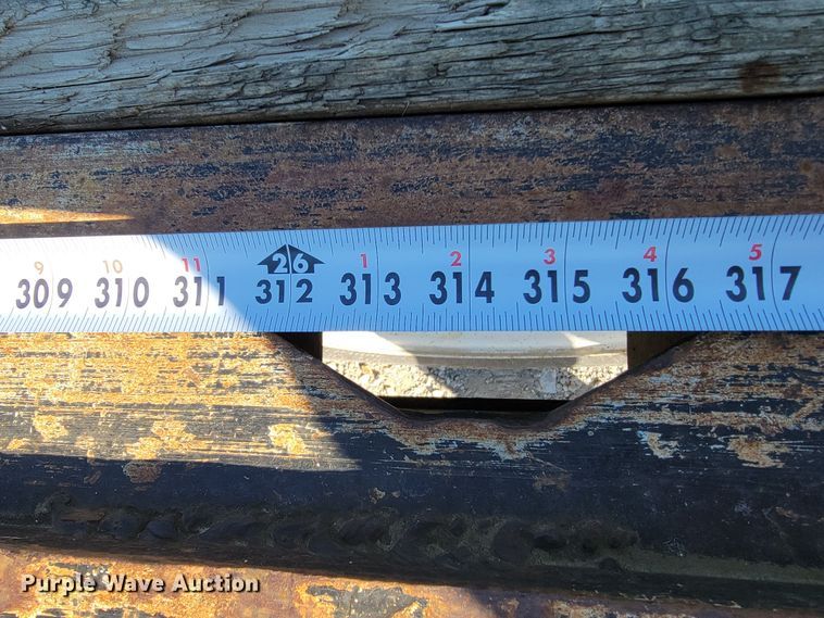 image for item JL9364 2003 Trail-Eze TE701  drop tilt deck equipment trailer