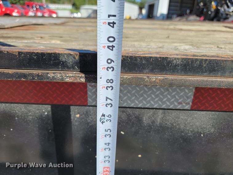 image for item JL9364 2003 Trail-Eze TE701  drop tilt deck equipment trailer