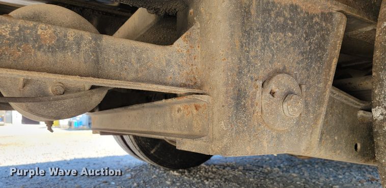 image for item JL9364 2003 Trail-Eze TE701  drop tilt deck equipment trailer