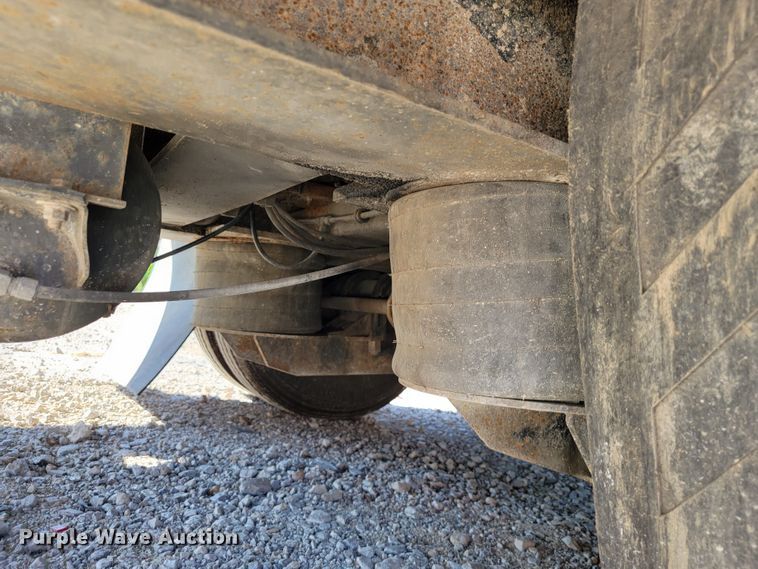 image for item JL9364 2003 Trail-Eze TE701  drop tilt deck equipment trailer