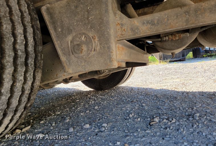 image for item JL9364 2003 Trail-Eze TE701  drop tilt deck equipment trailer