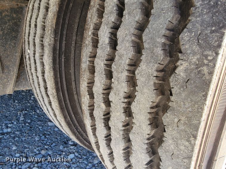 image for item JL9364 2003 Trail-Eze TE701  drop tilt deck equipment trailer