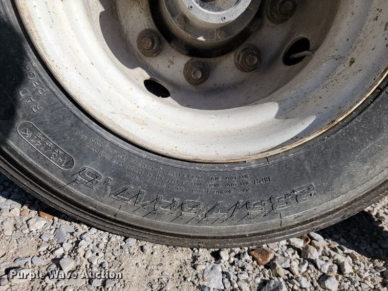 image for item JL9364 2003 Trail-Eze TE701  drop tilt deck equipment trailer