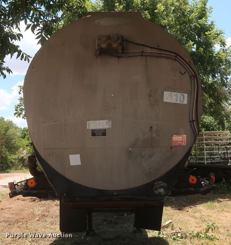 image for item JR9446 1966 Butler  tank trailer