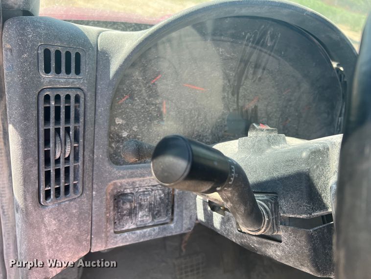 image for item JX9366 2003 International 7400  truck cab and chassis