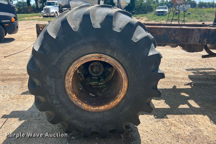 image for item JX9366 2003 International 7400  truck cab and chassis