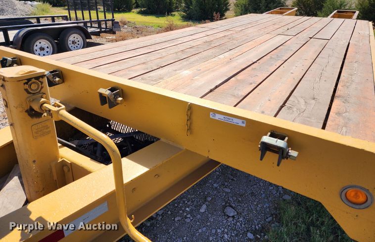 image for item KC9415 1996 Towmaster T40  equipment trailer