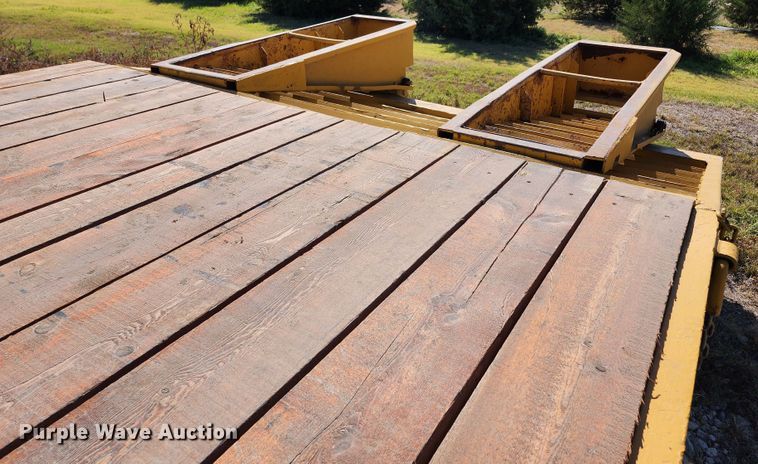 image for item KC9415 1996 Towmaster T40  equipment trailer